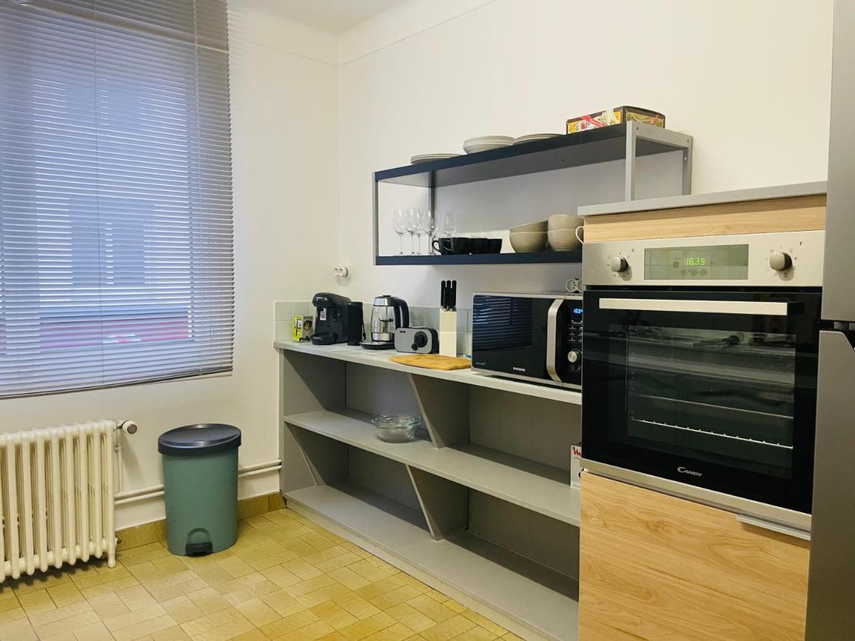 Charmant Appartement De Coeur De Ville - 2 Chambres Lits Queen Size - Netflix - Wifi شيربوغ أون كوتننتين المظهر الخارجي الصورة
