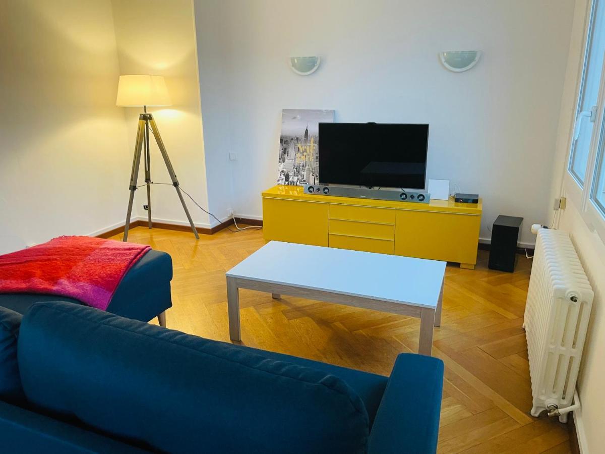 Charmant Appartement De Coeur De Ville - 2 Chambres Lits Queen Size - Netflix - Wifi شيربوغ أون كوتننتين المظهر الخارجي الصورة
